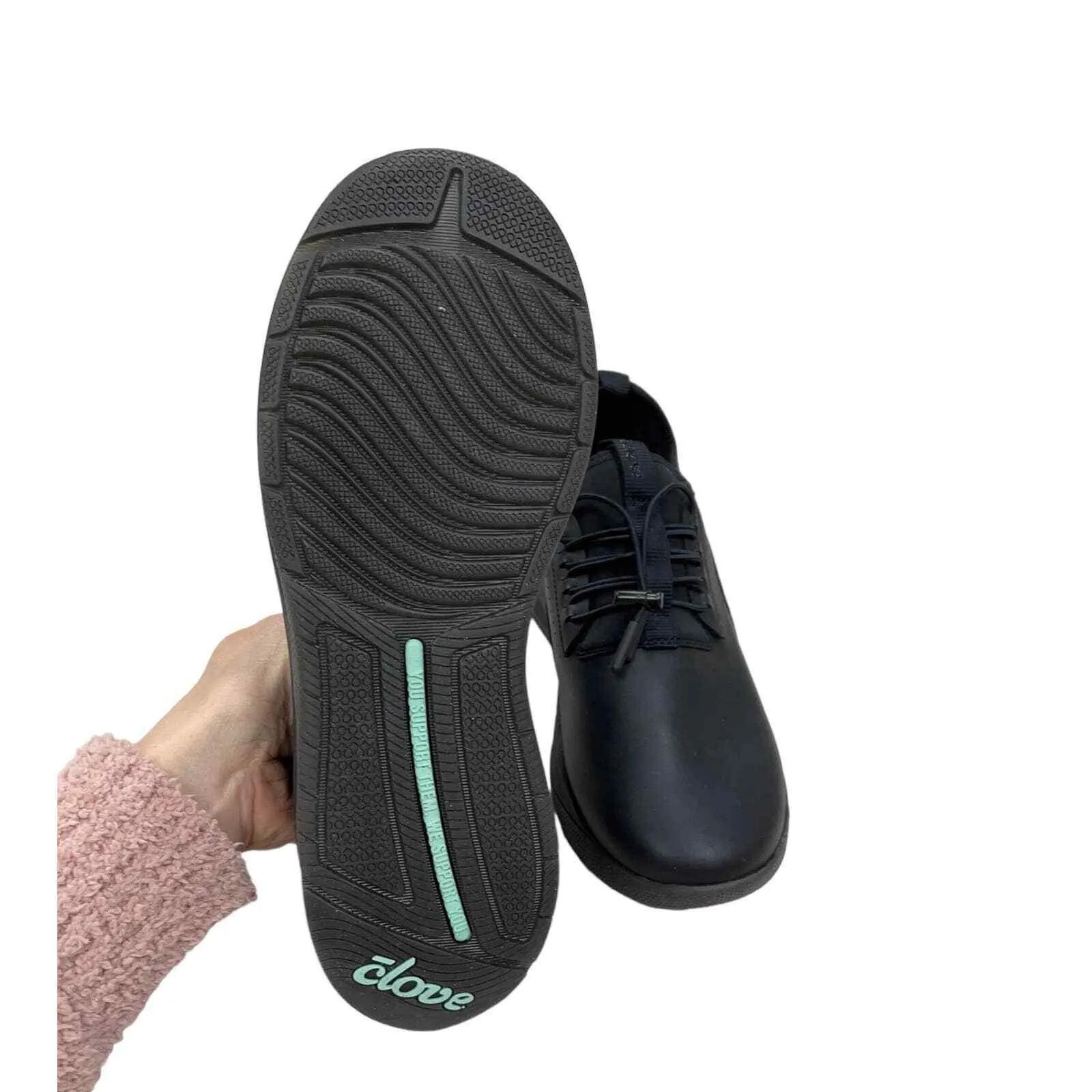 Clove Classic Healthcare Nursing Shoes - All Black Option, Size 9 New Sneakers