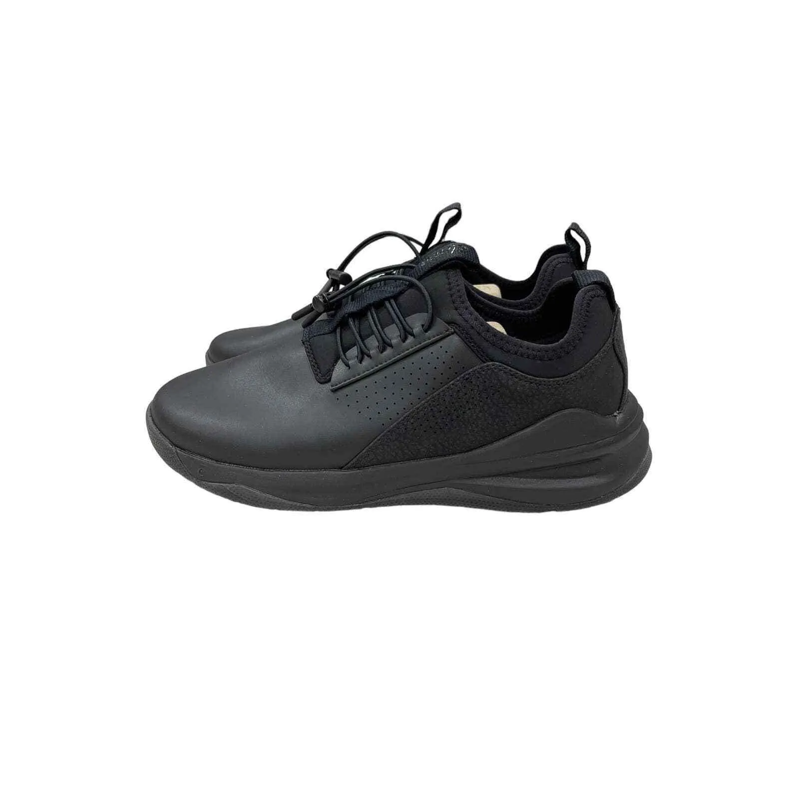 Clove Classic Healthcare Nursing Shoes - All Black Option, Size 9 New Sneakers