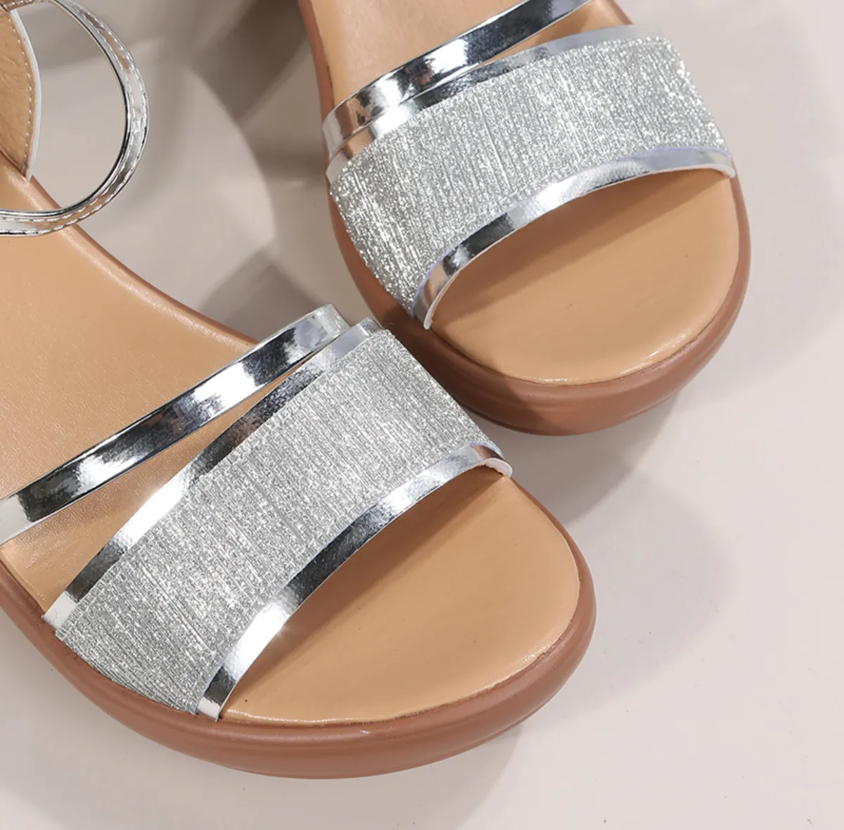 Cuzcare Women Sandal Comfortable Open Toe Sparkly Sandals Fashionable Rhinestone Summer Sandals
