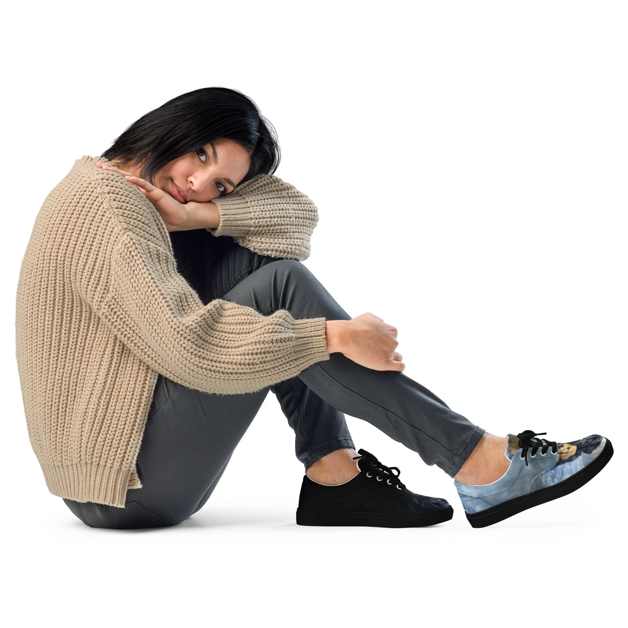 Snowy Embrace Women’s lace-up canvas shoes