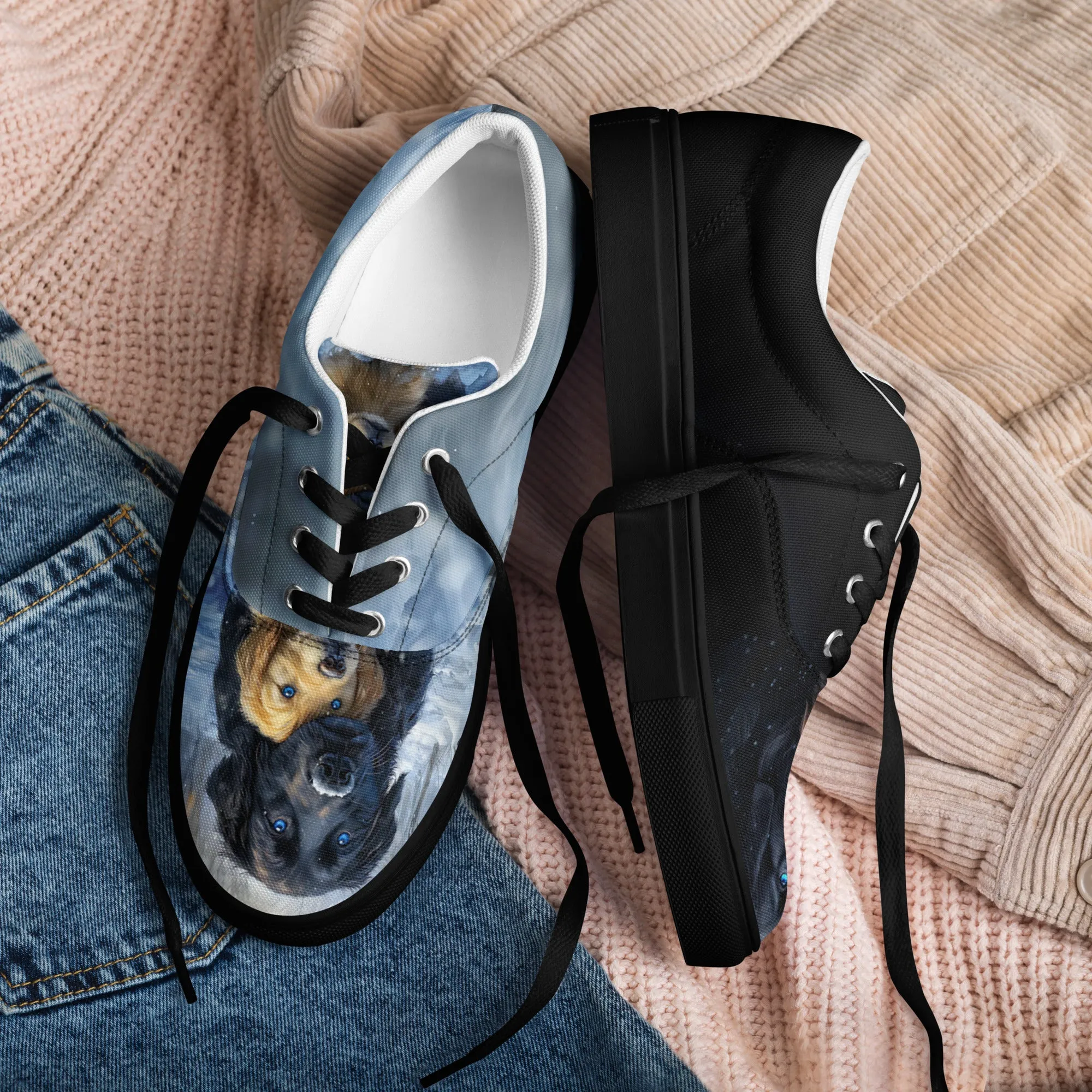 Snowy Embrace Women’s lace-up canvas shoes